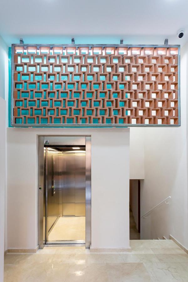 8 Lacus Duplex L'Hospitalet de Llobregat Exterior photo